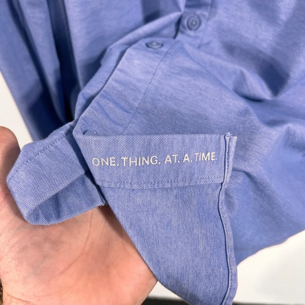 Lululemon Commission Mens Long Sleeve Button Down Shirt XL Blue‎ Career Office